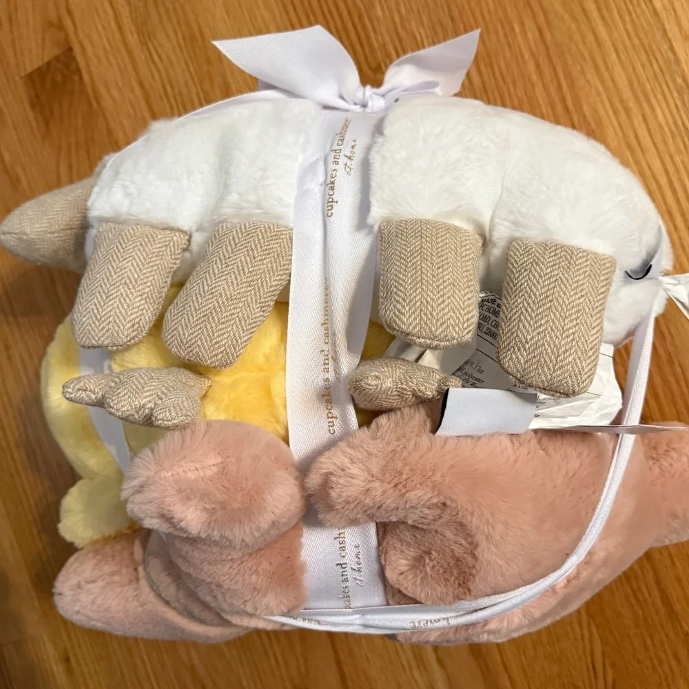 Cupcakes and Cashmere Set of 3 Easter Pillows - Picture 8 of 11